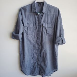 Forever 21 Women's Size S Roll Tab Sleeve Button Up Tunic Blouse Blue